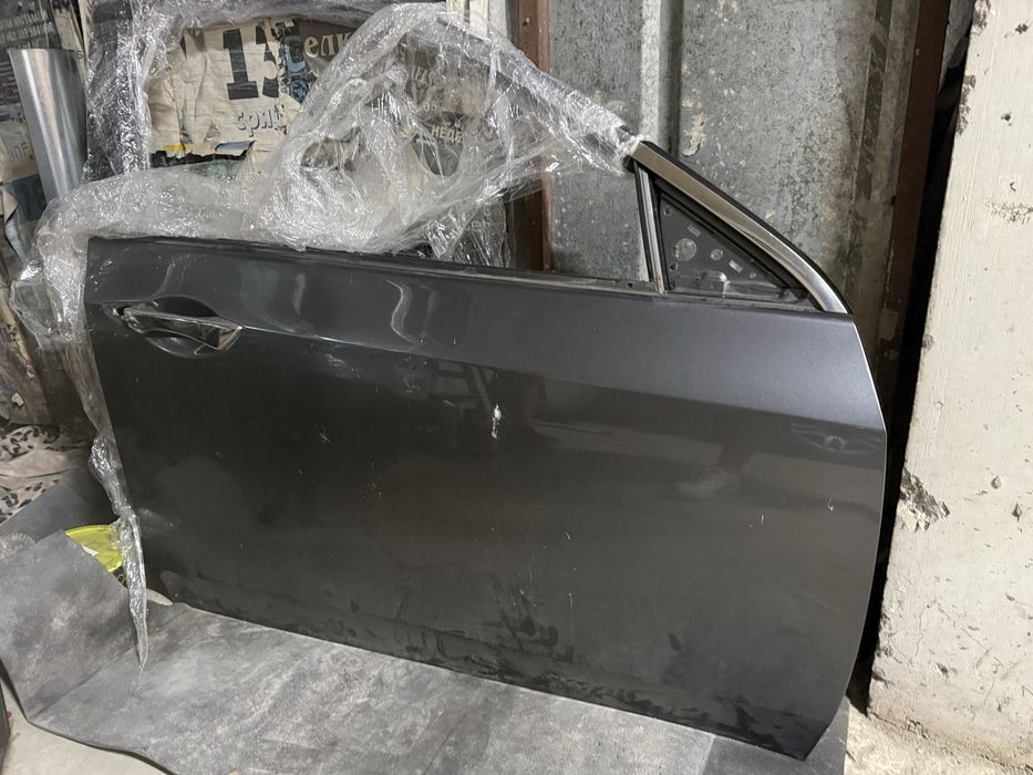 Honda accord 8 предна дясна врата