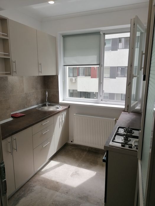 Garsoniera moderna Militari Residence Proprietar