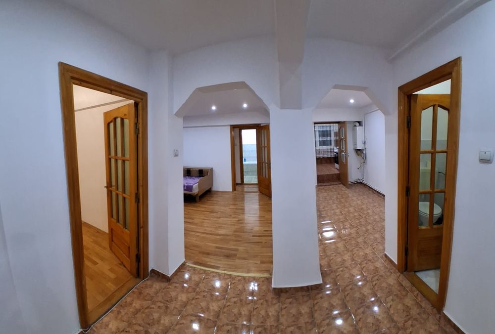 Vând apartament 3 camere 2 băi– 70 mp utili – Etaj 1 – Fălticeni, zona