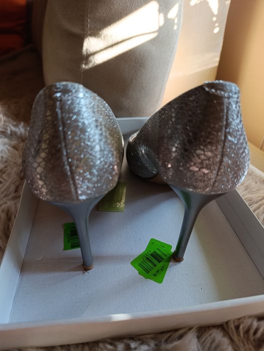 Официални сребърни обувки