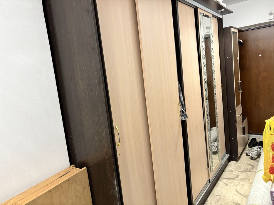 Шкаф купе и прихожая