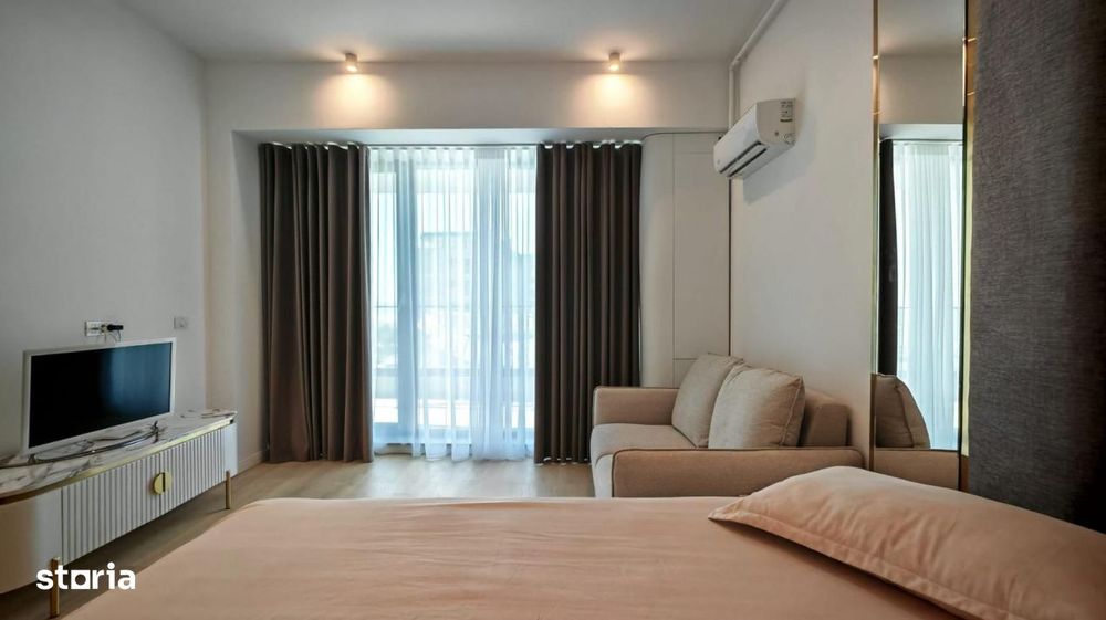 Studio spatios cu balcon mare si vedere laterala la mare in Tomis Vila