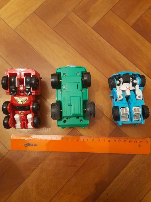 Машинки разные  б/у.