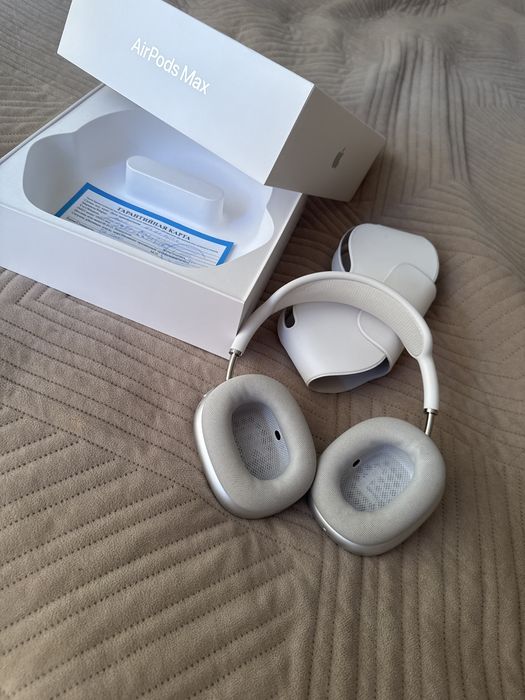 Airpods max оригинал почти новые