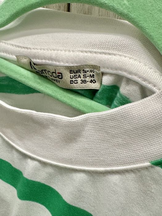 Тениска в зелено и бяло