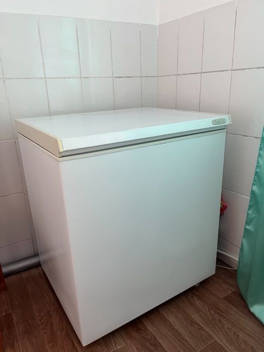Продам морозильник