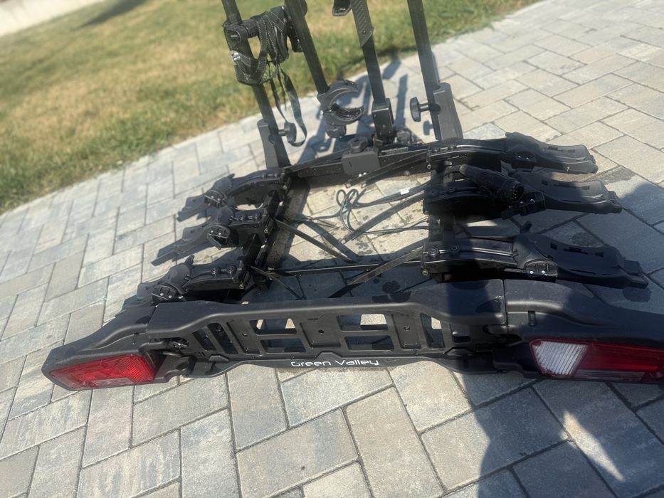 Suport 3 biciclete cu prindere de masina
