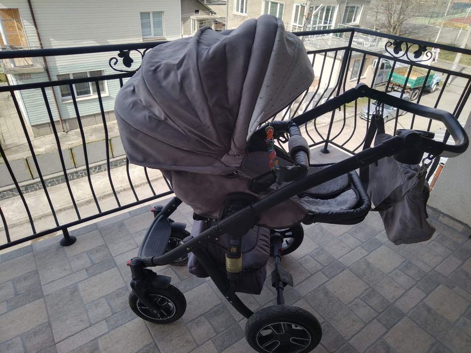 Бебешка количка 2 в 1 Намалена на 200лв