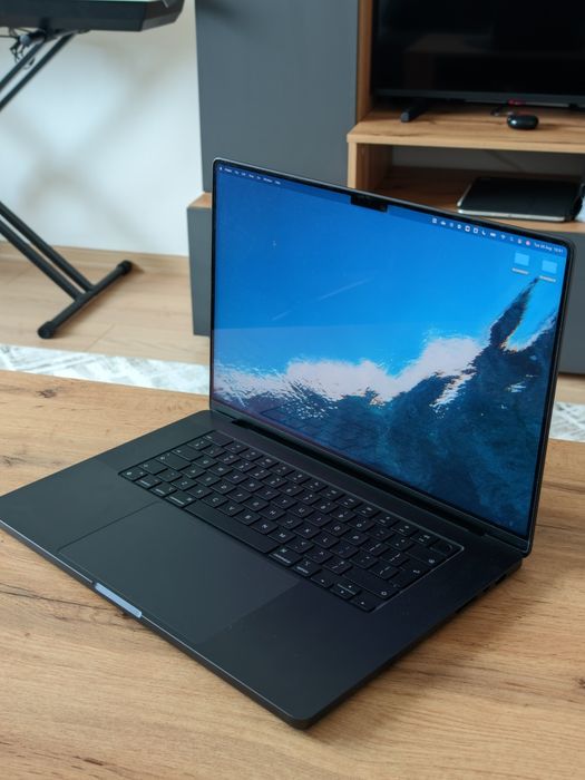 MacBook Pro 16" (M4 Pro, 24/512GB)