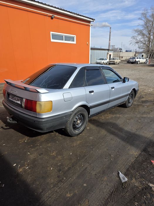 Продам Ауди 80 б3