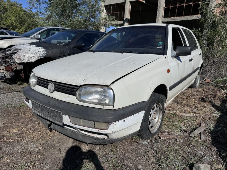VW Golf 3 1.4 i 75hp 1995г На Части