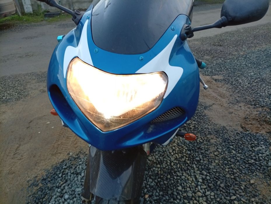 SuzukiI GSX-R 750 SRAD