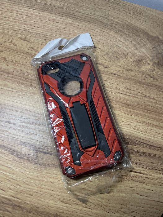 продам IPHONE чехол 5,5s,SE