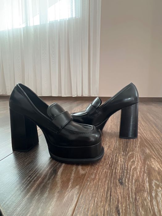 Стилни обувки  H&M