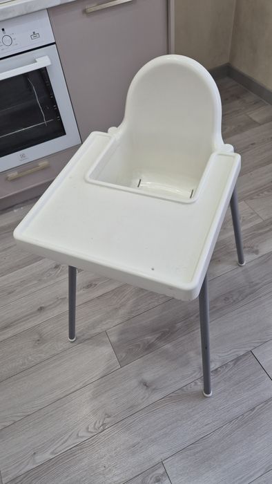 Детская кровать и стульчик