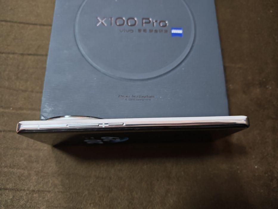 Vivo X100 Pro 16/256Gb