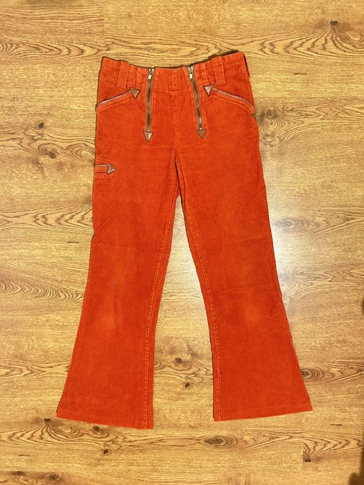 pantaloni portocalii