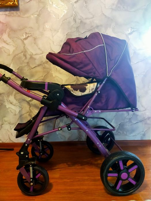 Детская прогулочная коляска