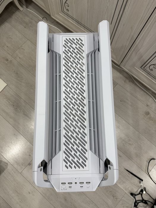 Продам корпус для ПК asus rog hyperion gr701