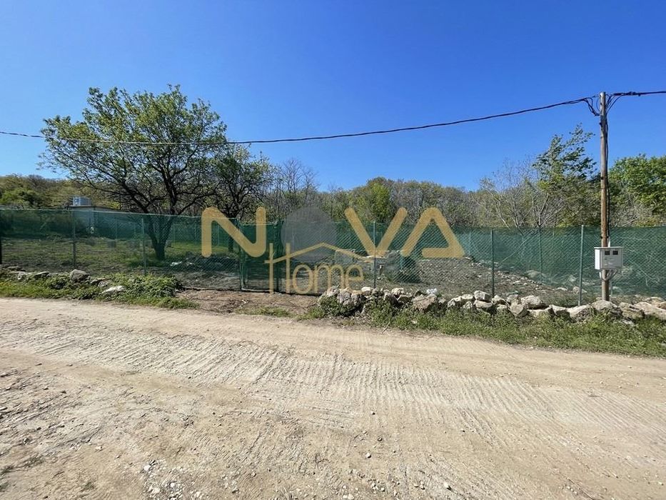 Парцел в Варна, област-м-т Манастирски рид площ 600 цена 59000