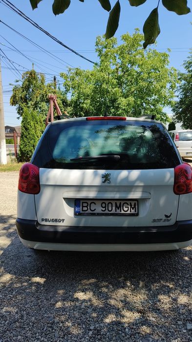 Vând Peugeot 207 SW