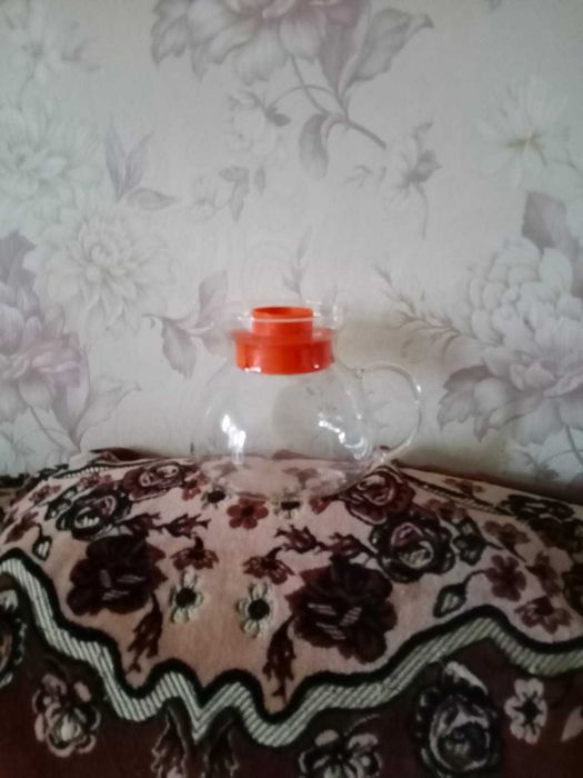 Продаю заварной чайник (новый)