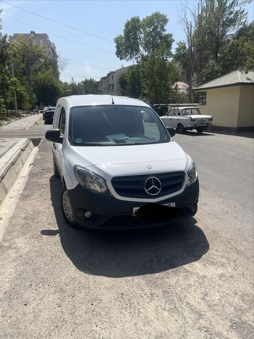 Продается Mersedes Benz Citan 2014 года дизель