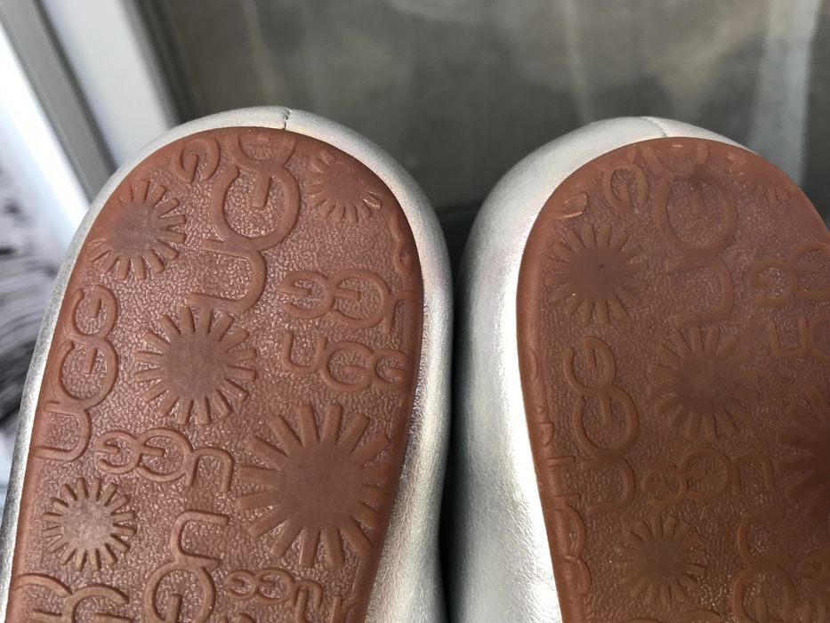 обувки за момиче UGG 30 -31 номер Нови
