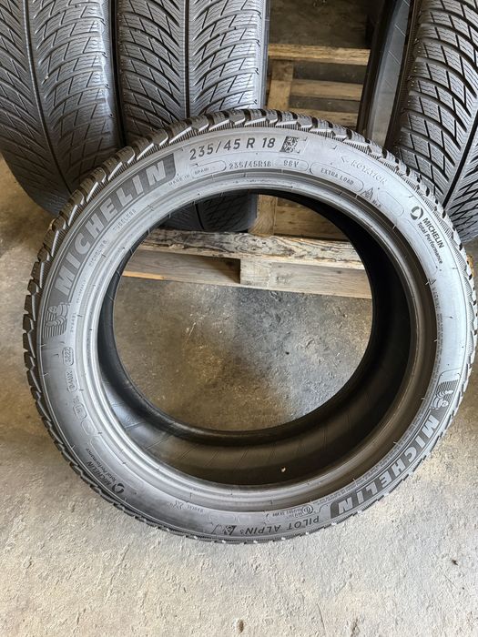 4 anvelope iarna 235/45/18 Michelin DOT 3222!