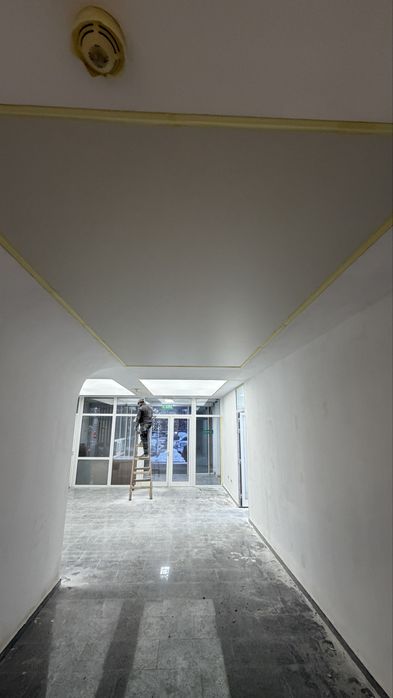 Renovari scari de bloc, Spatii birouri, spatii industriale. Zugraveli