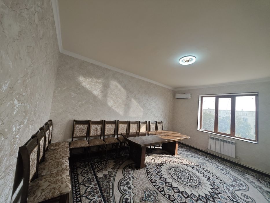 2 хонали квартира сотилади. Девонабой Масжиди олдида