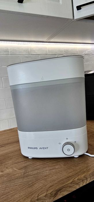 Philips Avent електрически парен стерилизатор – напълно функционален