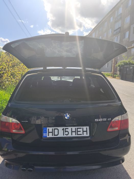 Vând BMW e61 525d