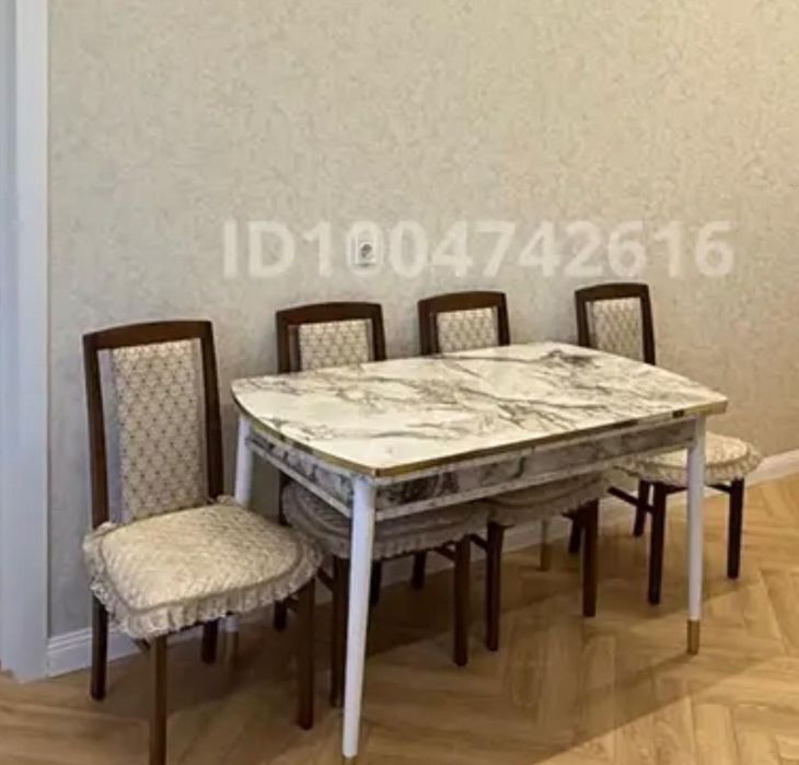 Продается стол..