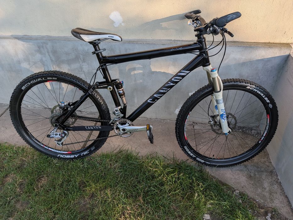 Biciclete full suspension si dirt