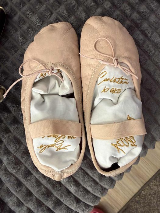 Туфли за балет, кожени