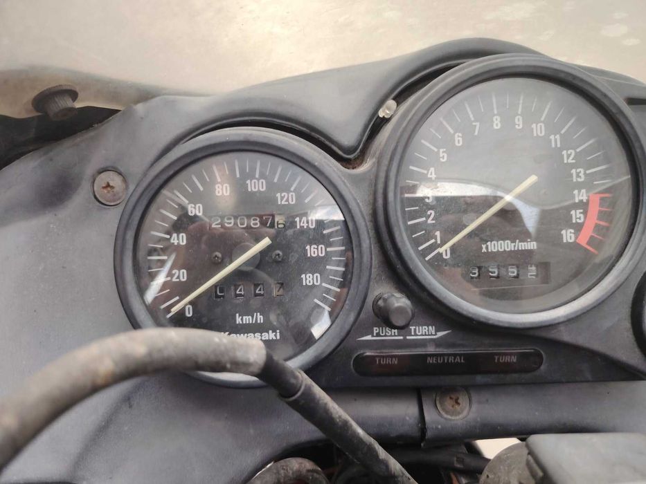 Kawasaki ZZR 400 на части