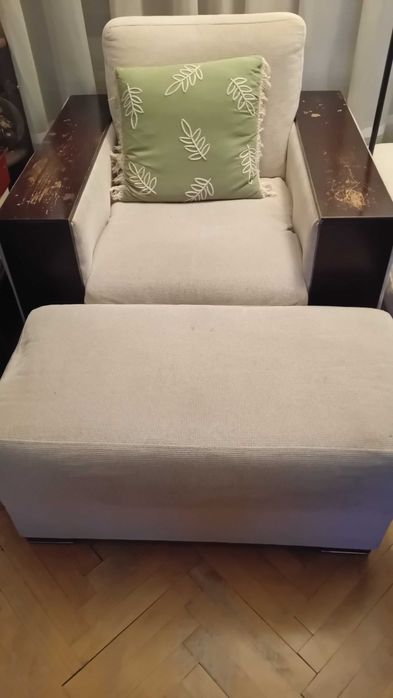 Холна гарнитура - диван, фотьол и табуретка