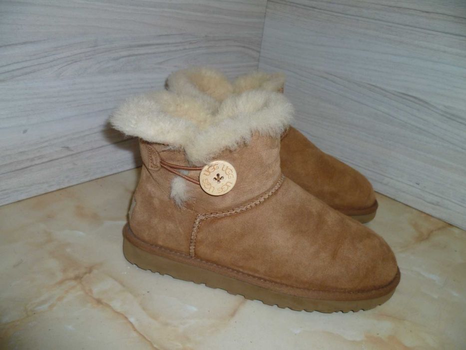 UGG оригинални ботуши №39