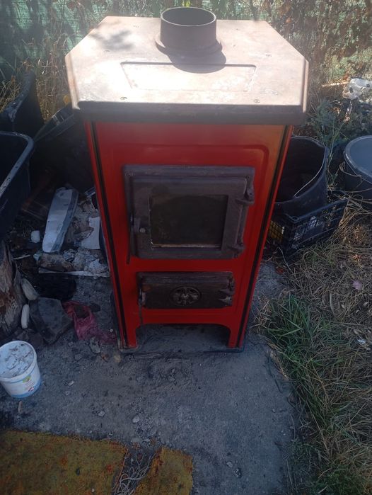Soba pe lemne utilizată un sezon