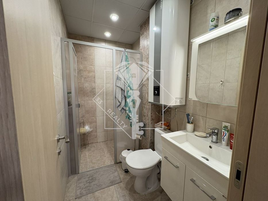 Продава се Двустаен апартамент в Пловдив, Младежки Хълм - 70 кв.м за 2715 €/кв.м - Снимка #5