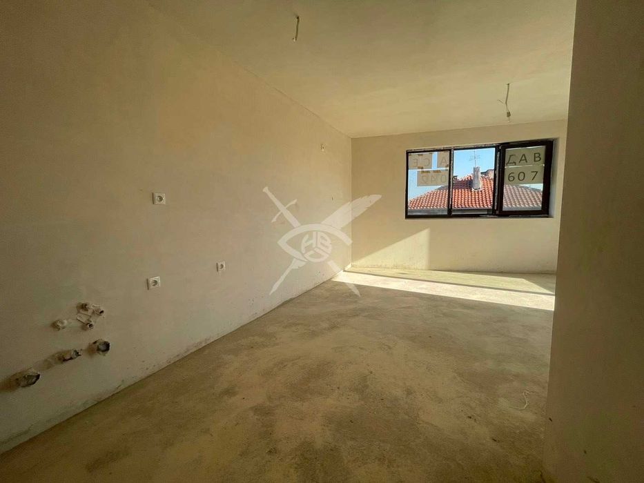 Тристаен апартамент в Айтос 63494