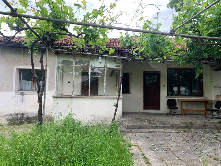 ИМОТ в близост до ЦЕНТЪРА на с. Васил Левски