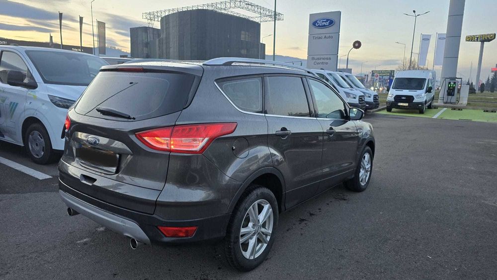 Ford Kuga Titanium 2.0 D 4x4 automata / TVA deductibil