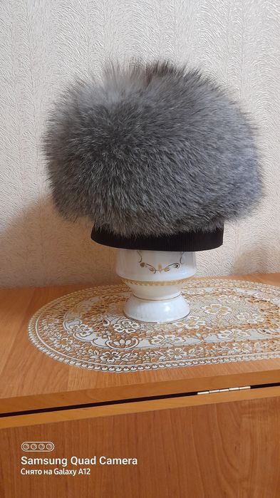 Продам женскую шапку