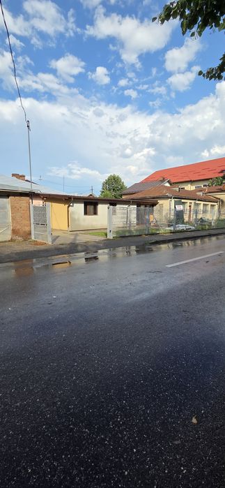Vând proprietate centru Câmpina