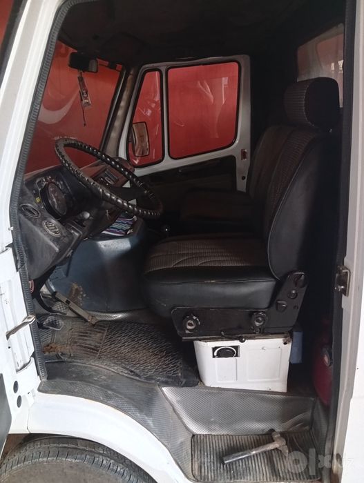 Mersedes benz 8000$ kami bor