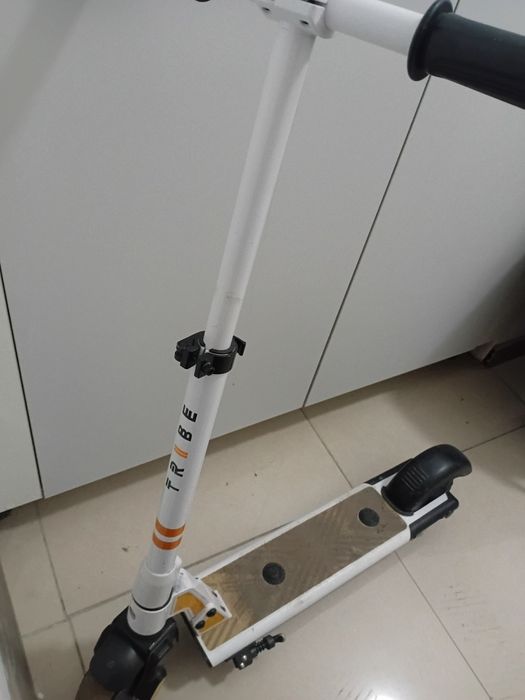 Продам детский электро самокат