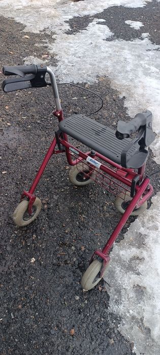 Продам ходунки для взрослых