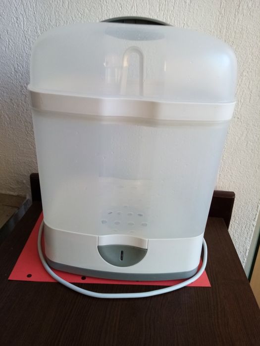 Vând sterilizator Chicco pentru suzete și biberoane mici și mari